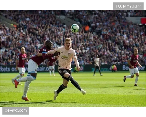 克洛普战术革新显成效，球队结构升级强势冲击联赛冠军