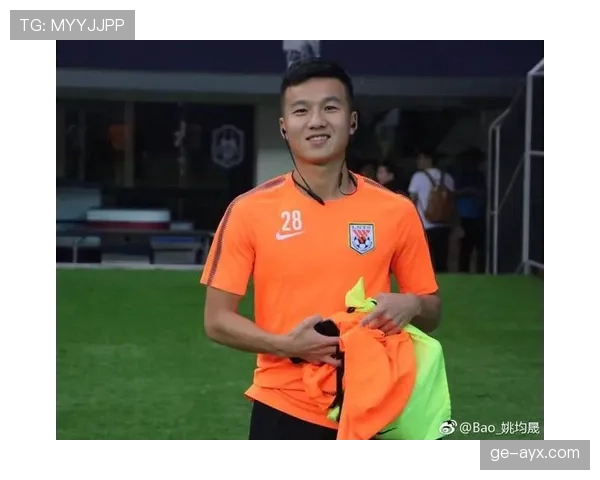 伊尼亚基闪电突破助球队逆转取胜，稳健表现点燃胜利希望