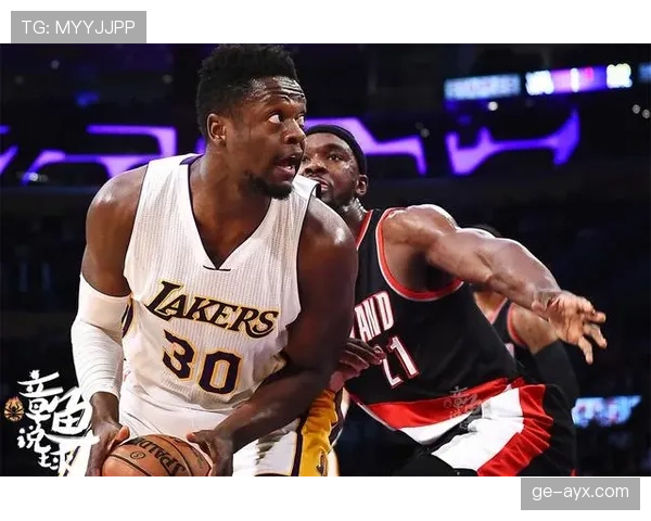 兰德尔挡拆单打更倾向外线比上季效率明显提升