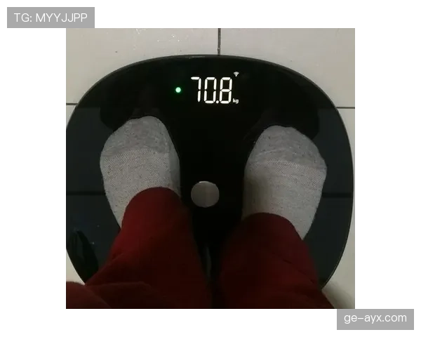 陈梦家冰箱里塞满蛋白粉，连饮料都是自己称重兑的